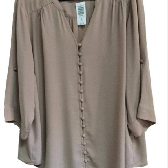 Torrid Women Size 3 3x 22-24 Tan Taupe Harper Blouse Top V-neck Button Front - Picture 8 of 10